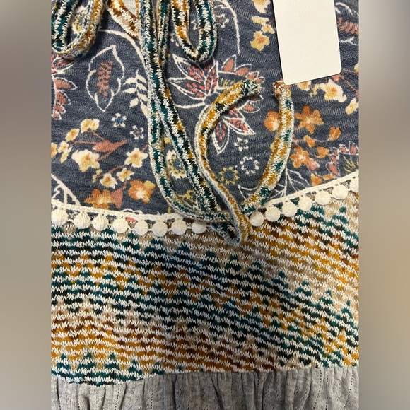 Three Bird Nest Boho Floral Long Sleeve Flowy Oversized Blouse, NWT, size small - Picture 3 of 5